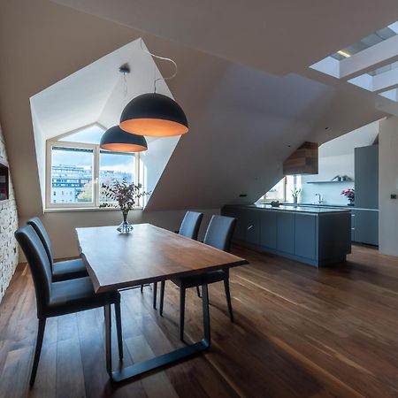 Authentic City Stay Любляна Екстериор снимка