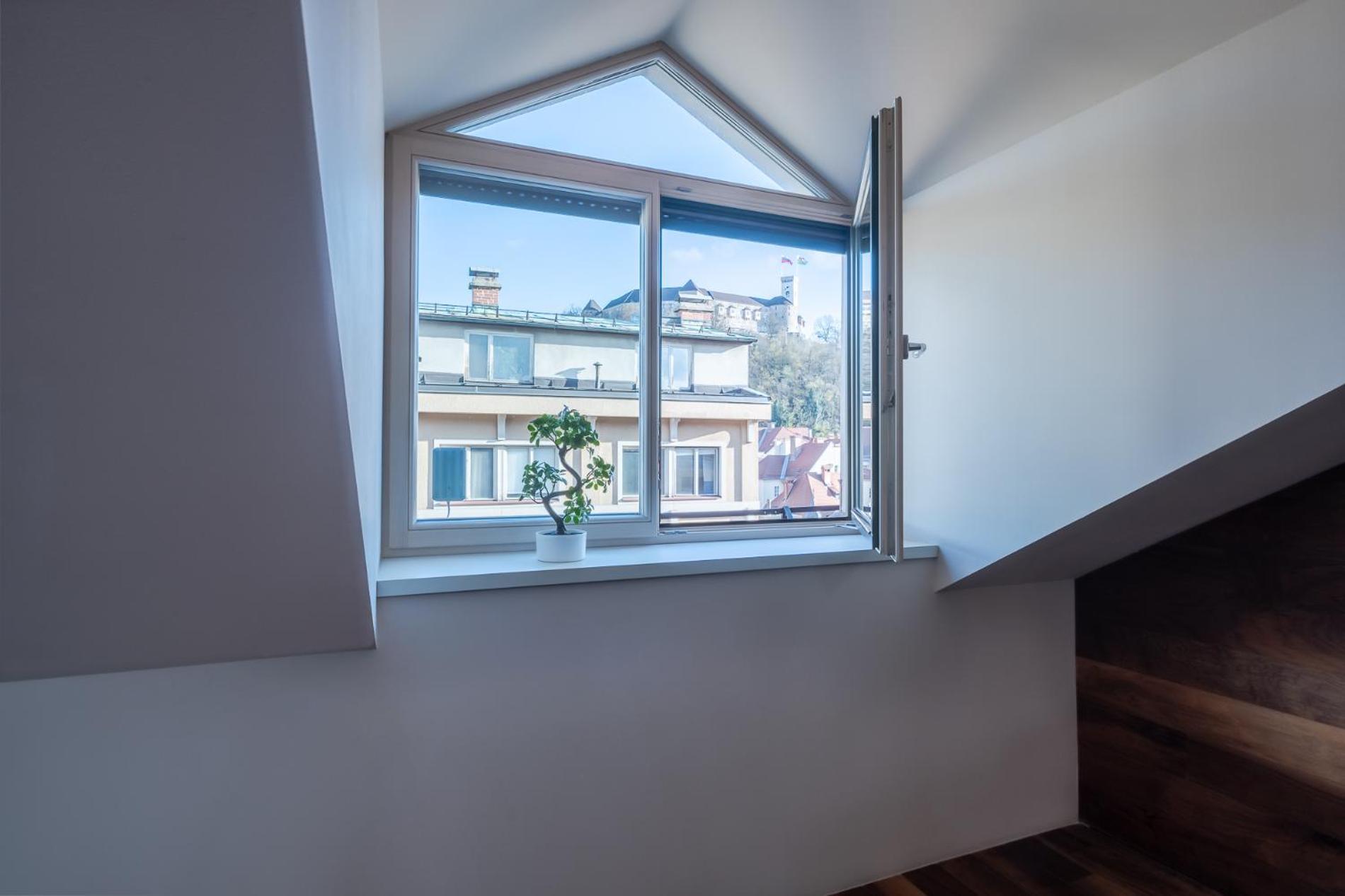Authentic City Stay Любляна Екстериор снимка
